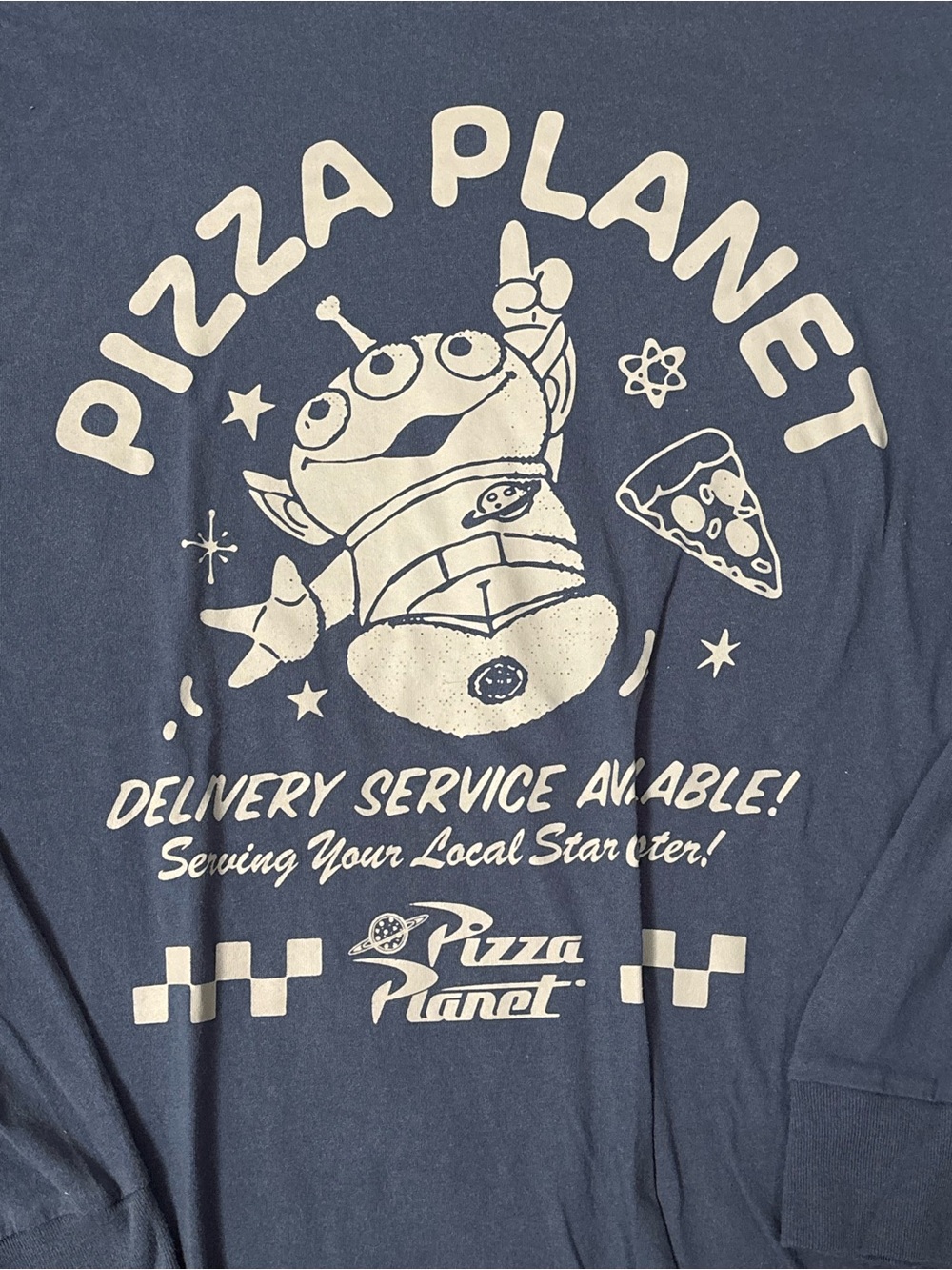 🎉(Men’s Medium) Disney Pixar Toy Story Pizza Planet Long Sleeve Graphic Tee - Picture 3 of 4
